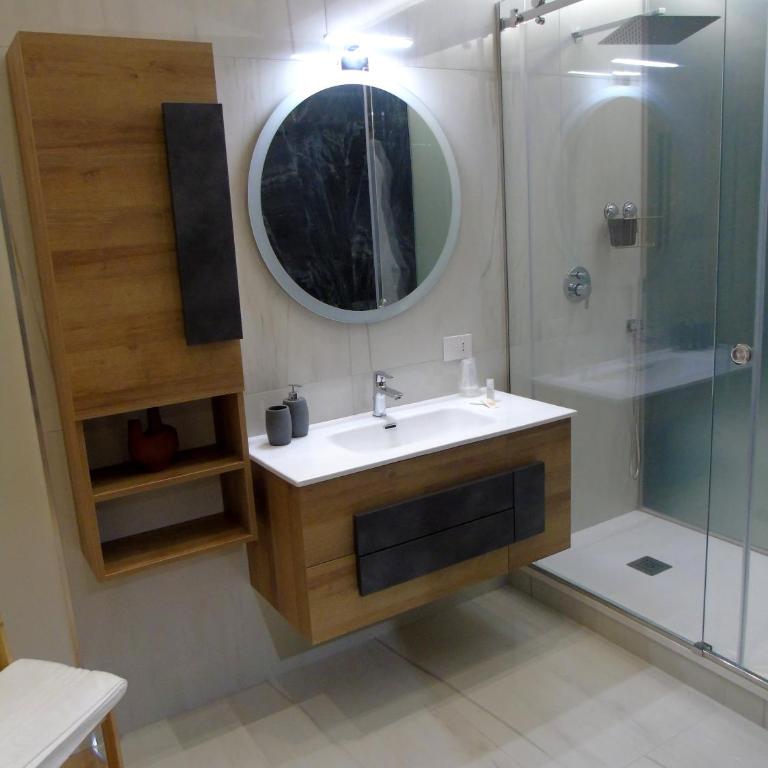 Massimo Luxury Rooms - Camera Familiare Deluxe - 5