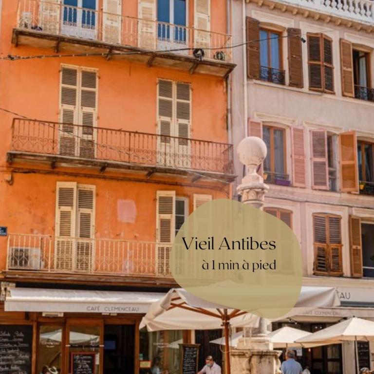 Plage à pied au cœur du vieil Antibes - Appartement - 24