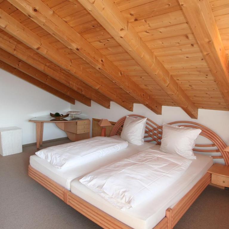 Alpenflair Ferienwohnungen Whg 404 - Haus mit 4 Schlafzimmern - 10