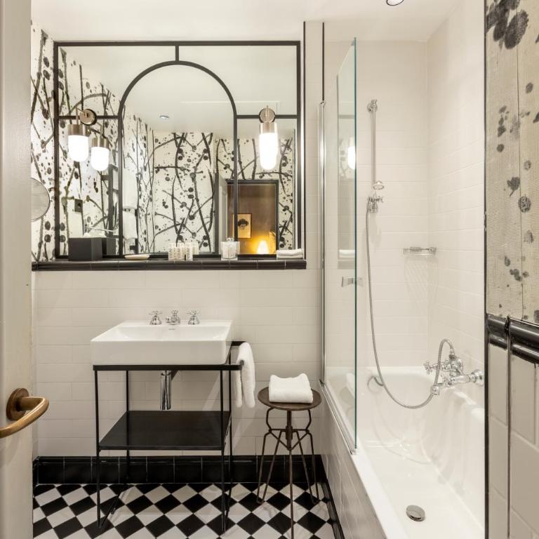 Hôtel Thérèse - Chambre Deluxe - 9
