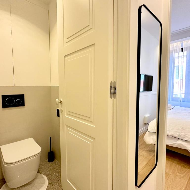OPERA PROMENADE 4 Renovated 3 Bedrooms Balcony Sea View AC - Apartment with Sea View - 22