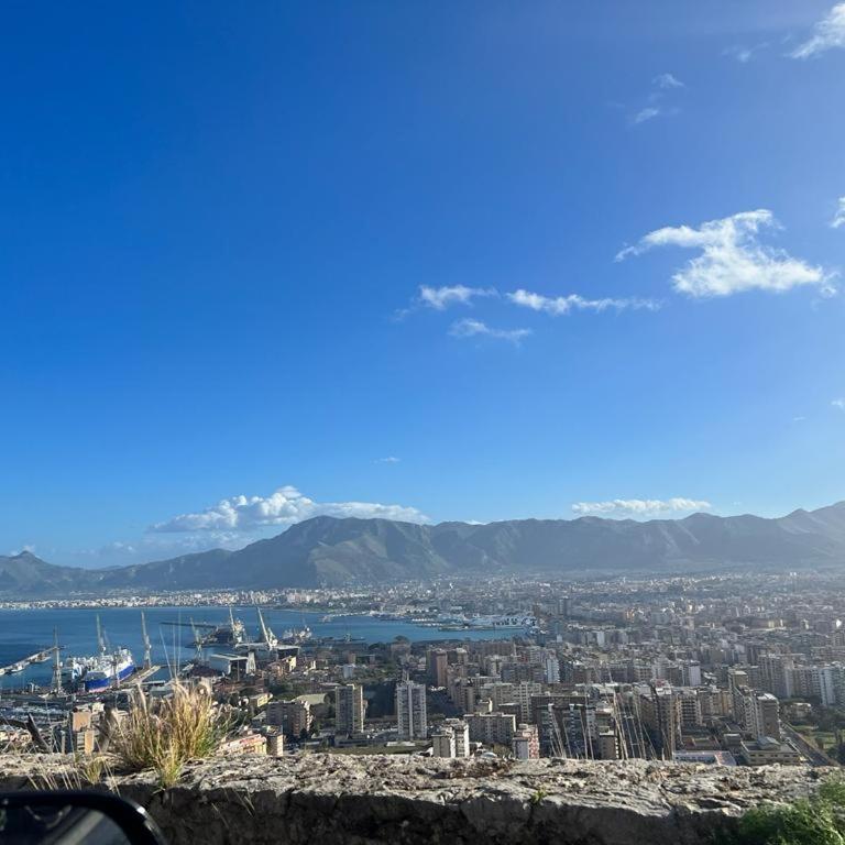 38,VELASQUEZ - Appartamento con 2 Camere da Letto - 95