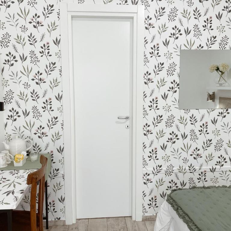 Villa Volli Three Rooms - Camera King con Patio - 11