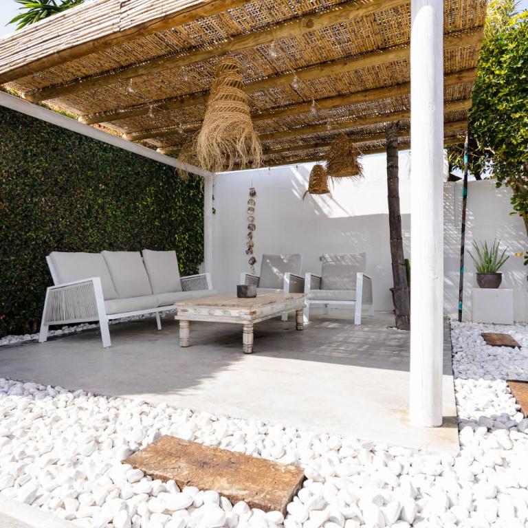 Villa Madrugada, beachside villa in Costabella - Villa Deluxe - 17