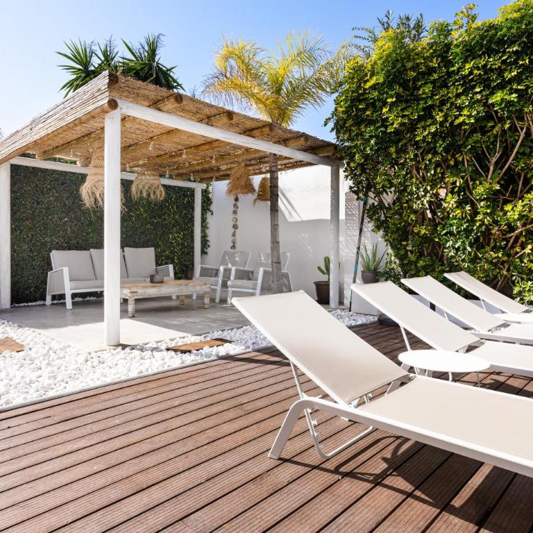 Villa Madrugada, beachside villa in Costabella - Villa Deluxe - 19