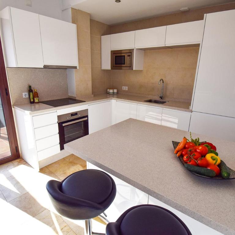 Penthouse 17A, Frigiliana 2 bedroom, Pool, Large Terrace and Amazing views in the center of Frigiliana HansOnHoliday Rentals - Apartamento de 2 dormitorios - 28
