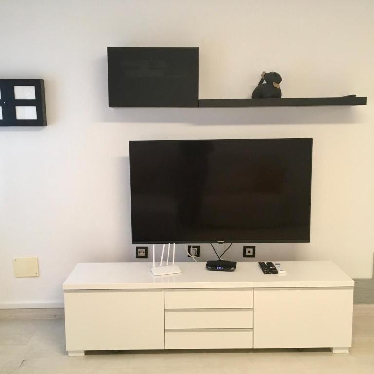 spazioso e incantevole, funzionale, Wi-Fi, AC, patio, piscina condivisa - Apartamento - 24