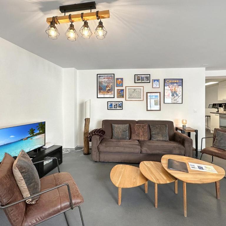 Plein Coeur de la Vieille Ville de Sion - Apartment - 2