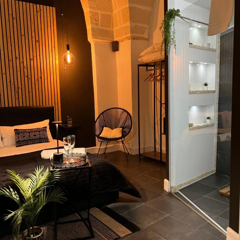Poesìa - King Suite with Spa Bath - 1