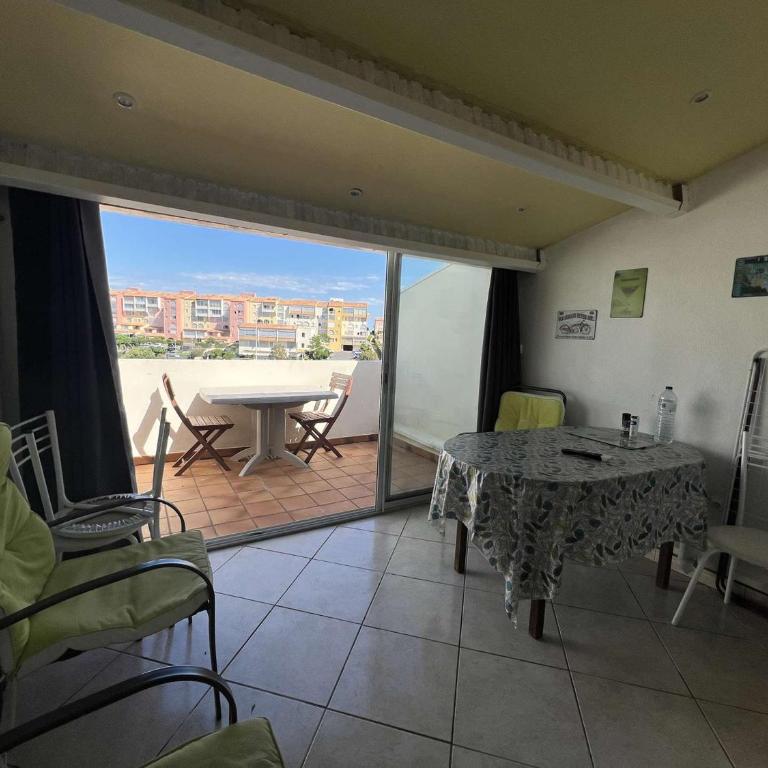Studio Mezzanine avec Piscine, Clim, Parking et Lave-linge - Proche Plage - FR-1-702-50 - Studio - 5