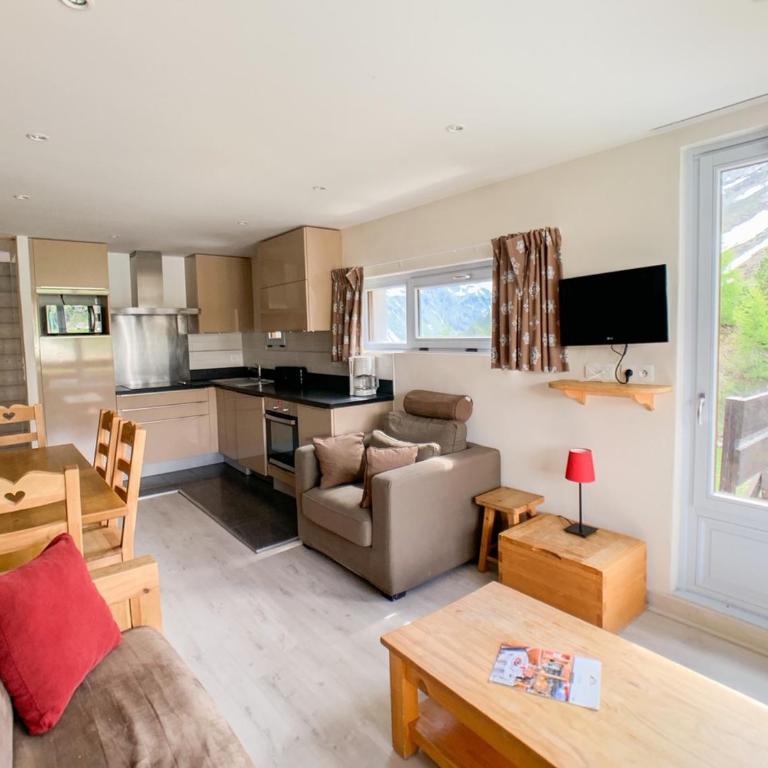 Confort, 3 pièces rénové, près des pistes, 9 pers, balcon à Tignes - FR-1-502-477 - Apartment - 8