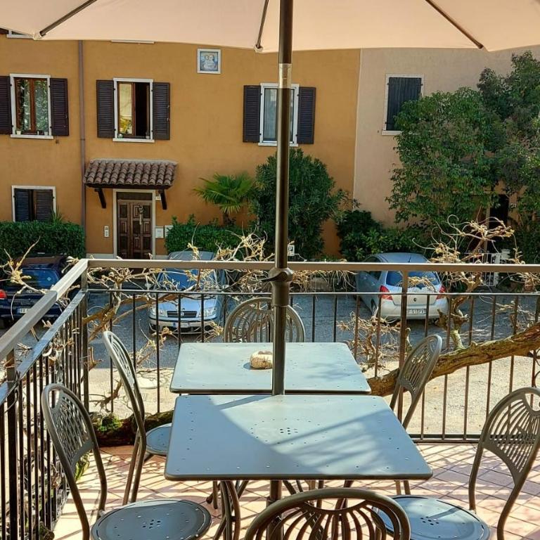 Al Glicine Apartments - Appartamento con Vista Lago - 12