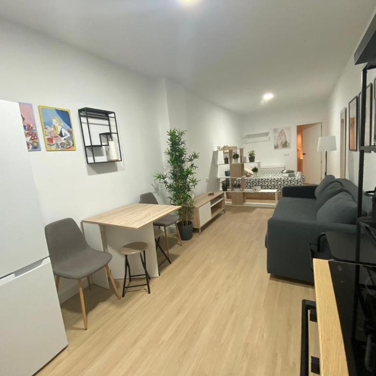 La Marquesa - One-Bedroom Apartment - 10