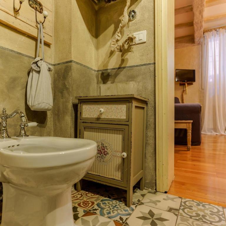Gallery Guesthouse by Lesdomus - Quadruple Room with Private Bathroom - 30