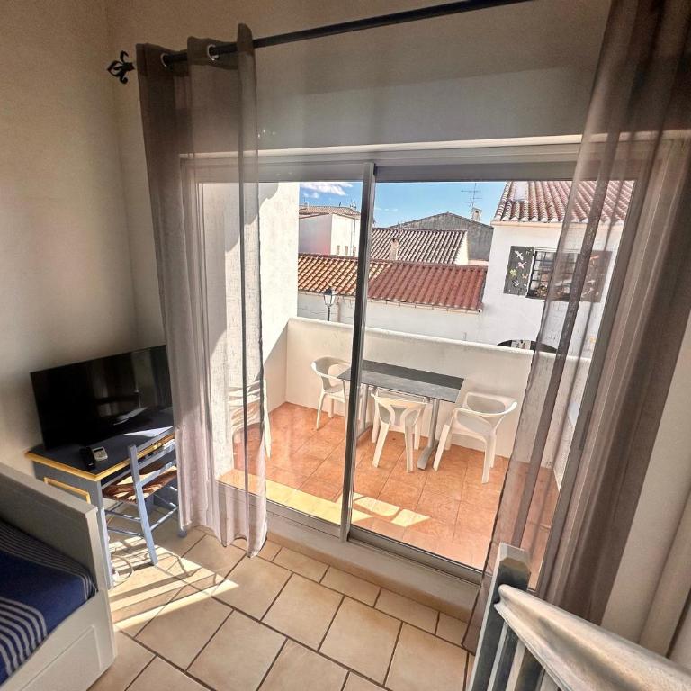 Résidence La Palma & L'Oasis - Two-Bedroom Apartment with Balcony - 6