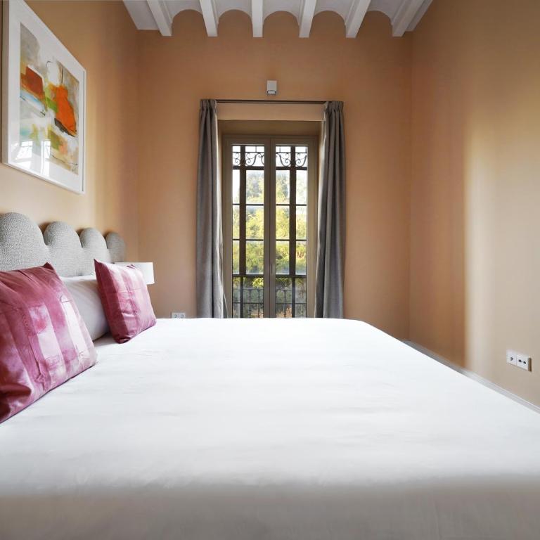 Numa Seville Prestigio - Apartamento de 2 dormitorios con balcón - 1