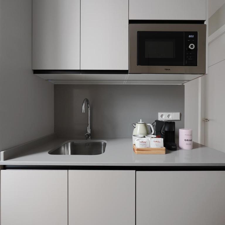 Numa Seville Prestigio - 3 Bedroom Apartment with Balcony - 5