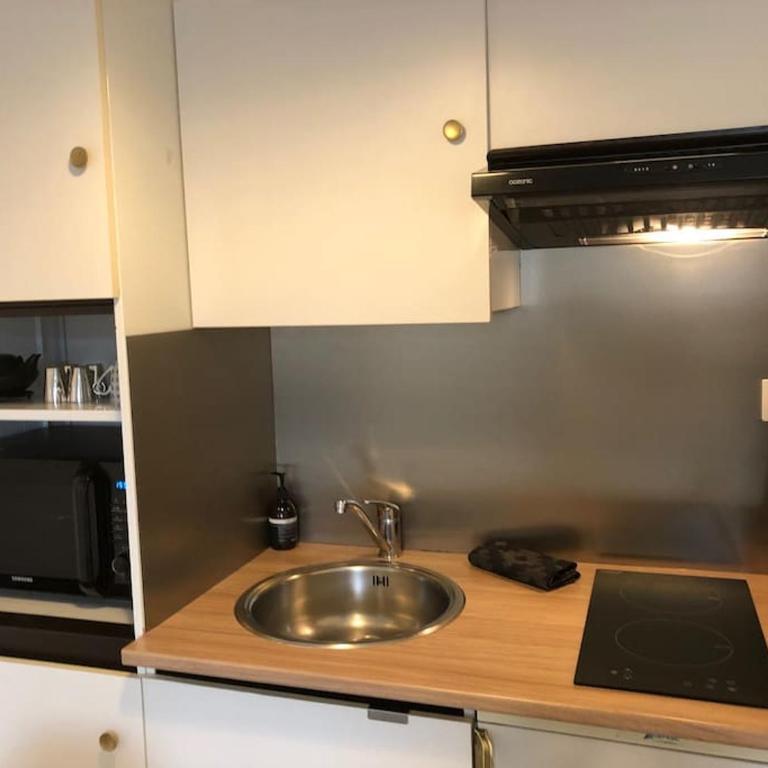 Appartement Élégant à 2 Pas de la Mer - One-Bedroom Apartment - 7