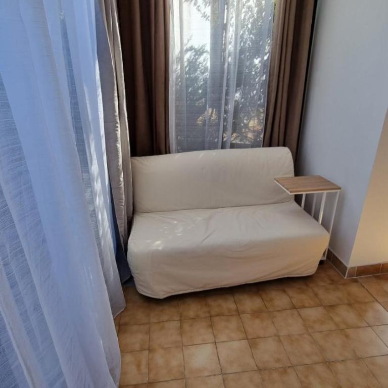 Studio avec terrasse à Sanary - Apartment mit 1 Schlafzimmer - 3