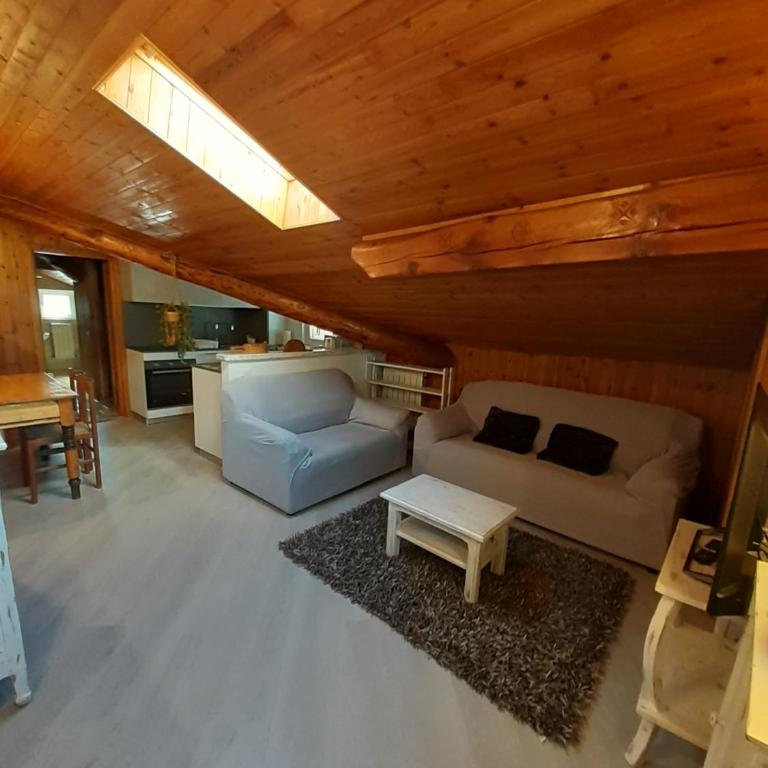 Graziosa mansarda rustica - CIR VDA 0038 - Appartamento con 1 Camera da Letto - 8