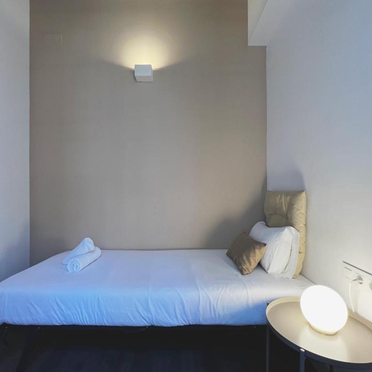 Stay U-nique Apartments Vila de Gracia - Three-Bedroom Apartment - 5