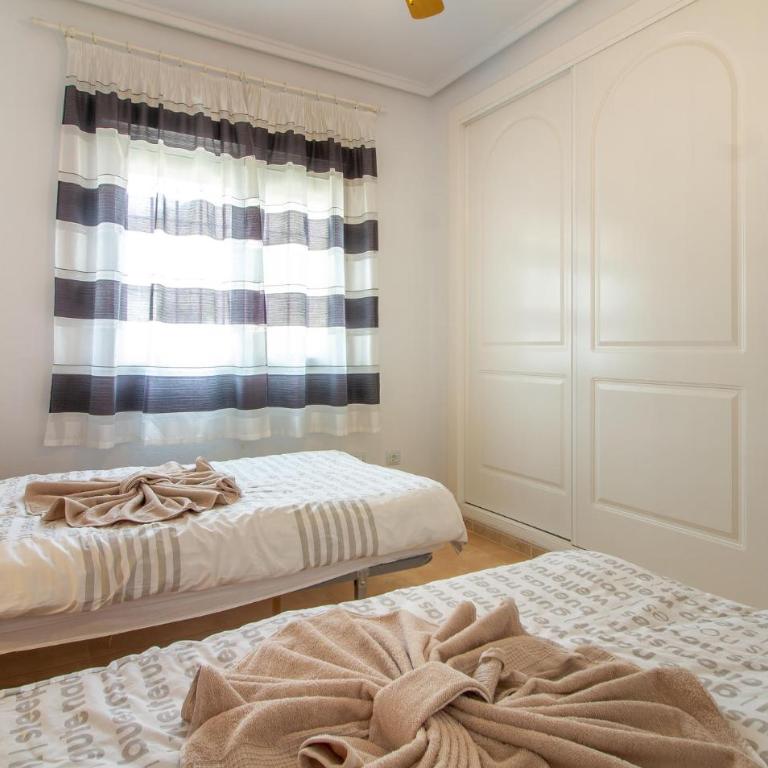 Belle Maison À Ciudad Quesada - Maison de Vacances 4 Chambres - 10
