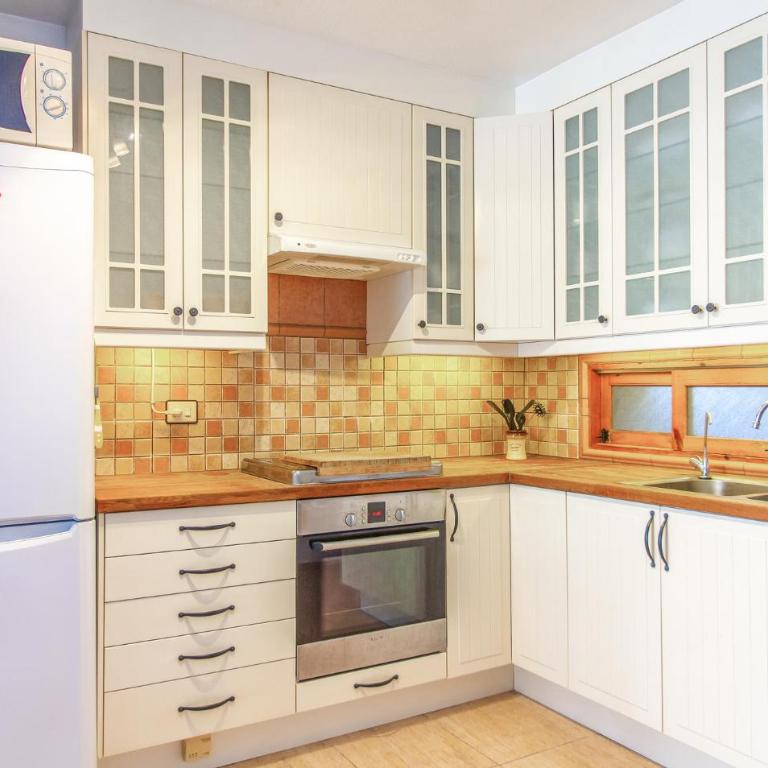 2 Bedroom Cozy Home In Orihuela - Casa de vacaciones de 2 dormitorios - 7
