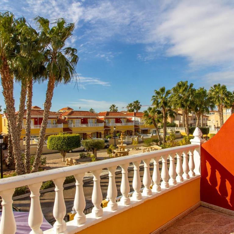 Stunning Home In Torrevieja With Wifi - Ferienhaus mit 3 Schlafzimmern - 8