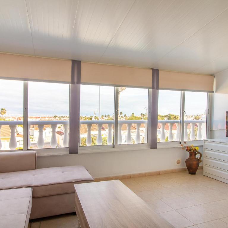 Stunning Home In Torrevieja With Wifi - Ferienhaus mit 3 Schlafzimmern - 5