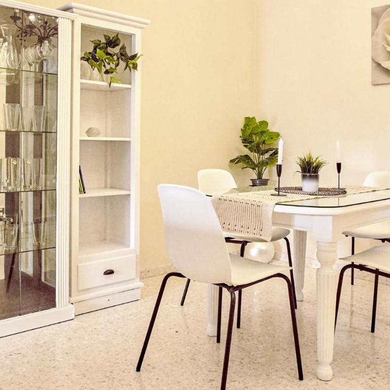 Nice Apartment In San Lucar De Barrameda - Apartamento de 3 dormitorios - 5