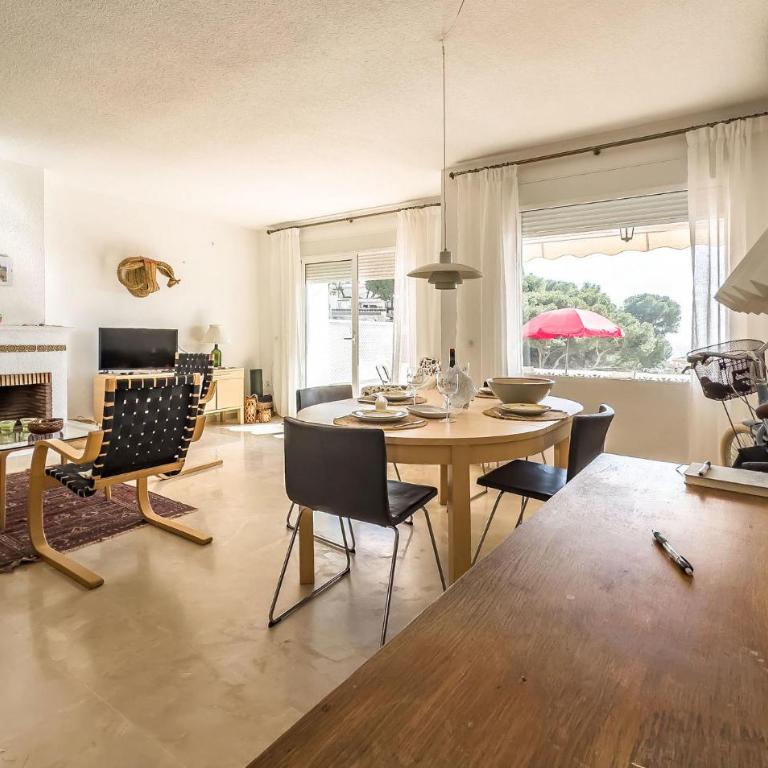 Stunning Apartment In Benalmádena - Apartamento de 2 dormitorios - 3