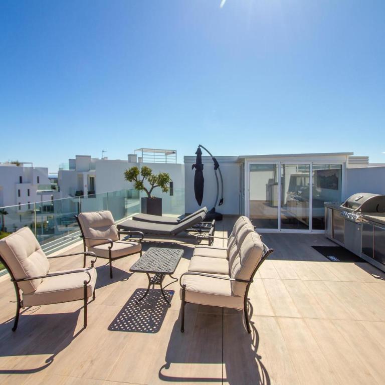 Stunning Apartment In Orihuela - Apartamento de 3 dormitorios - 13