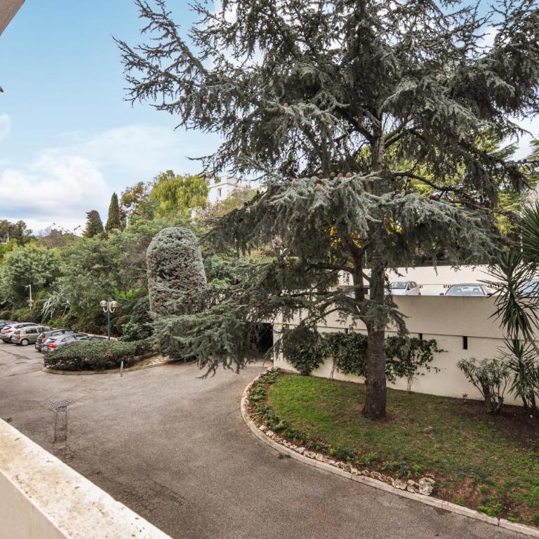 Nice Apartment In Cannes With Swimming Pool - Appartement 2 Chambres - 11
