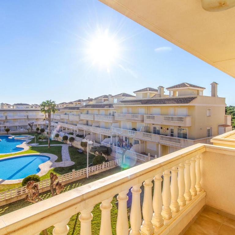 Beautiful Apartment In Santa Pola - Apartamento de 2 dormitorios - 17