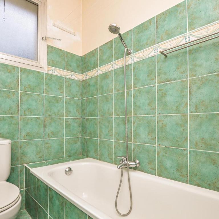 Nice Apartment In Cannes With Swimming Pool - Appartement 2 Chambres - 16