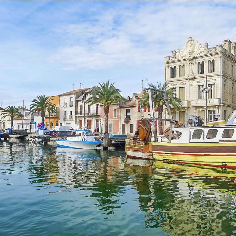 Stunning Home In Aigues-Mortes With Wifi - Two-Bedroom Holiday Home - 1