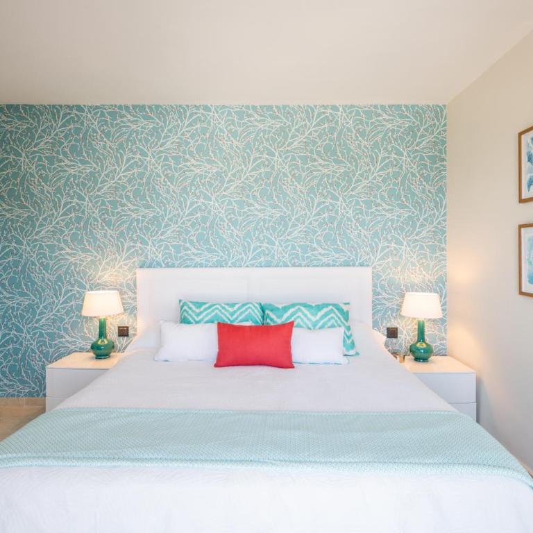 Apartamento con piscina, golf y solarium by Rent Me - Two-Bedroom Apartment - 10