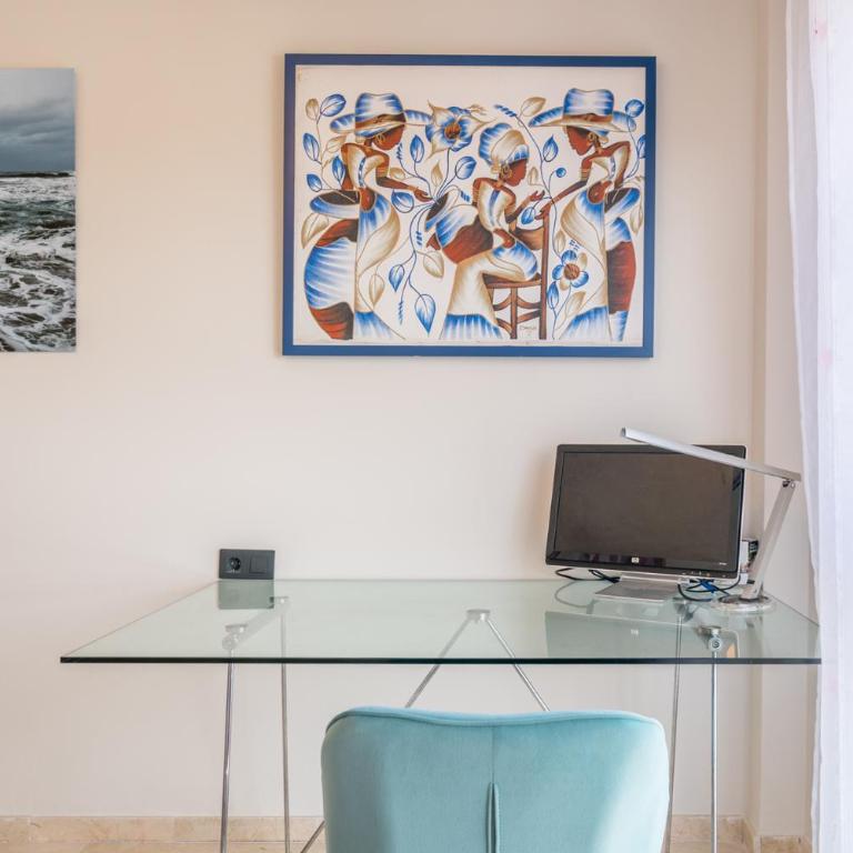 Apartamento con piscina, golf y solarium by Rent Me - Two-Bedroom Apartment - 23