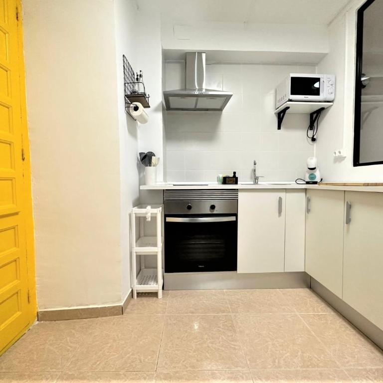 TarracoHomes, TH09 Studio Cathedral con aire acondicionado - Apartamento - 11