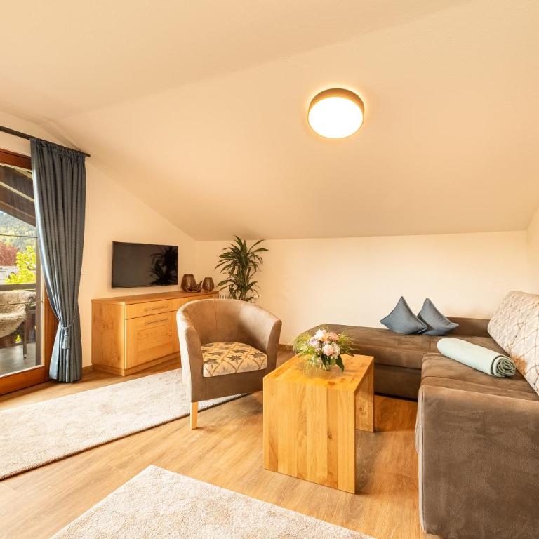 Hotel Rubihaus - Apartment mit Balkon - 4