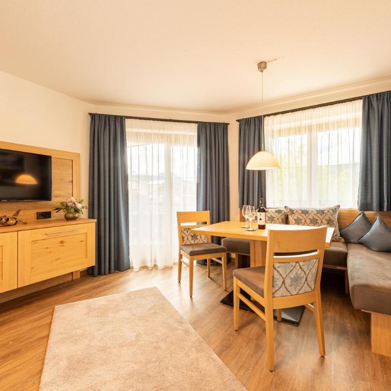 Hotel Rubihaus - Apartment mit Balkon - 4