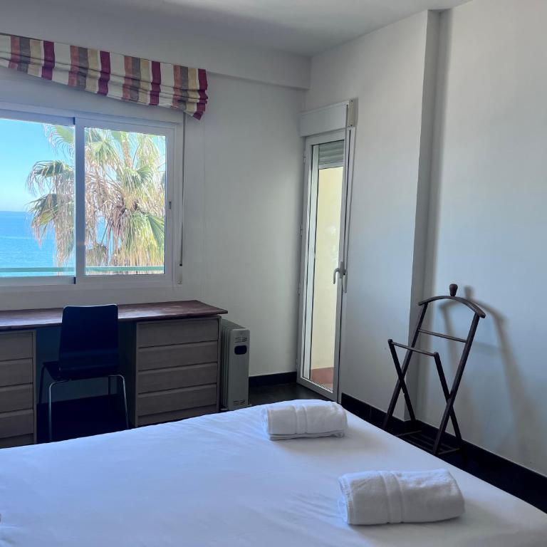 Apartamento Costa del Sol by gms apartamentos - Three-Bedroom Apartment - 11