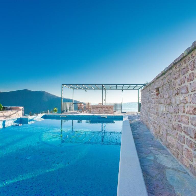 Kuća Garbo Vila - Three-Bedroom Villa - 5