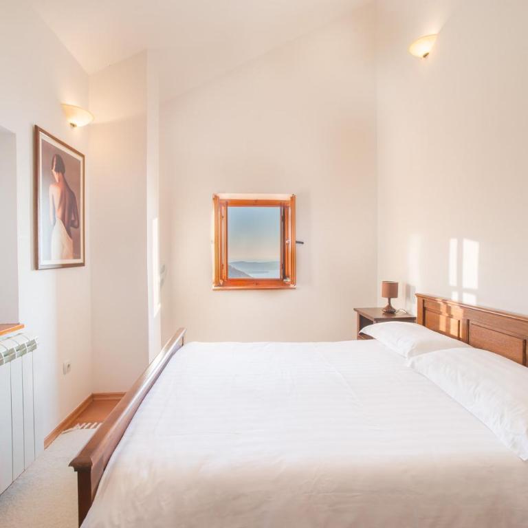 Kuća Garbo Vila - Three-Bedroom Villa - 11