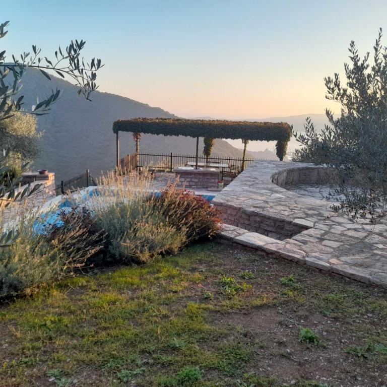 Kuća Garbo Vila - Three-Bedroom Villa - 17