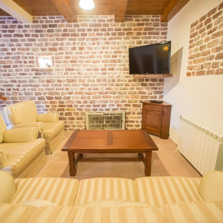 Kuća Garbo Vila - Three-Bedroom Villa - 29