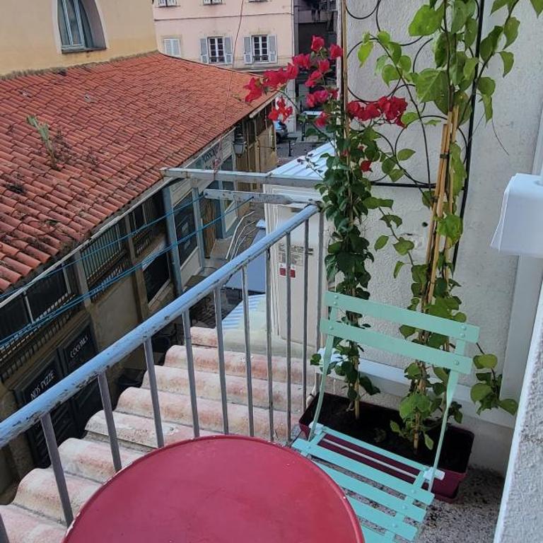 Superbe T2 avec balcons, Vieux Port, Hyper centre Ajaccio - Appartement 1 Chambre - 6