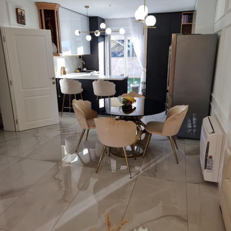 Villa with Pool & Garden apartment 2 Vuk - Two-Bedroom Apartment - 29