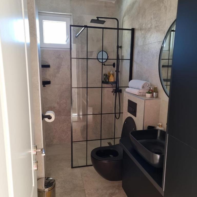 Villa with Pool & Garden apartment 2 Vuk - Two-Bedroom Apartment - 35