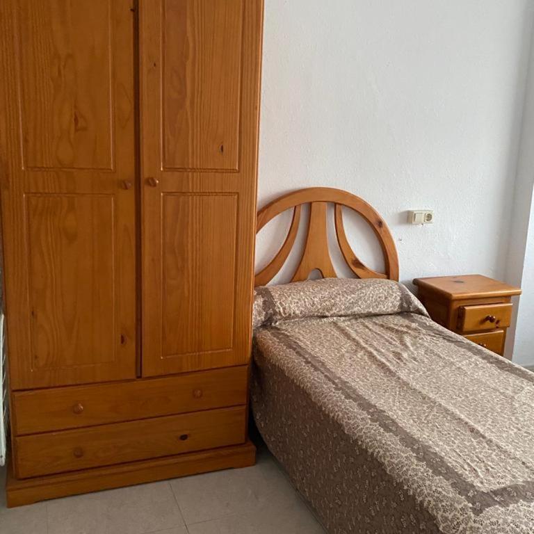 ESPAÑA-22-2 - Three-Bedroom Apartment - 5